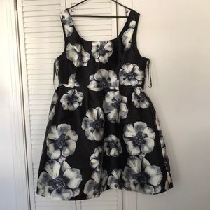 Chi Chi London floral prom dress size 26